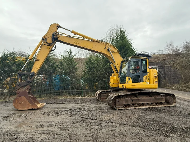 Asset Auctions Ltd - Sunday 7pm - 800 plus Lots Excavators, Trailers, Massey Feguson Tractor and more at Auction | You Cannot Buy These Lots Cheaper On Any Platform - Auction Image 1